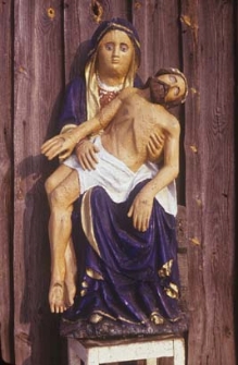 Pieta z kapliczki przy XVI-wiecznym Dworku Ostrowskich