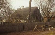 Chałupa zrębowa z zabudowanym podcieniem pełnoszczytowym - Dębia G&oacute;ra