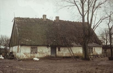 XVIII-wieczna chałupa szkieletowa z zabudowanym podcieniem pełnoszczytowym - Starkowa Huta