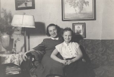 [Maria Zaborowska z c&oacute;rką Wandą (3)]