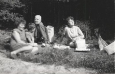 [Maria Zaborowska na pikniku]