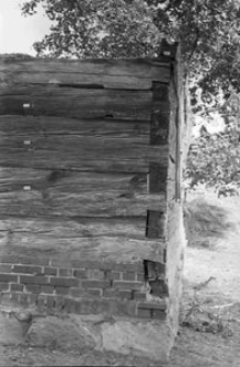 Chata zrębowa, podcieniowa - Lipuska Huta [15]