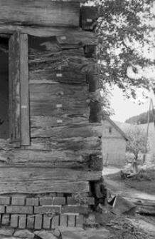 Chata zrębowa, podcieniowa - Lipuska Huta [21]