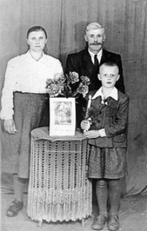 Pierwsza Komunia syna Stefanii i Jana Paszkowskich