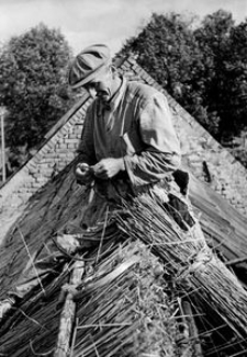 Przygotowanie materiału do pokrycia dachu