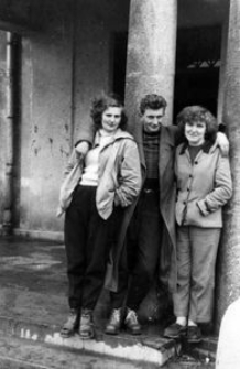 Hanna Federowicz (agronomka) i Jan Maziejuk (pracownik kulturalno-oświatowy) - pracownicy PGR-u Kamnica