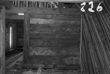 Chata zrębowa - ściana z alkierza do izby stark&oacute;w - Lipuska Huta [1]