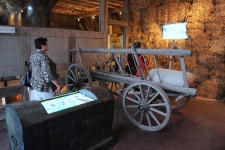 Wóz drabiniasty w Muzeum Kultury Ludowej Pomorza w Swołowie