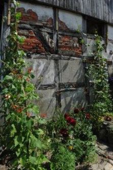 Ściana budynku w Swołowie