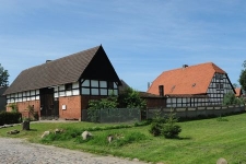 Budynek mieszkalny oraz zabudowania gospodarcze w Swołowie (2)