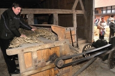 Młockarnia w Zagrodzie Albrechta