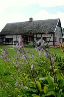 Budynki mieszkalne w Dębinie