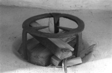 Tr&oacute;jn&oacute;g (podstawa pod garnki) - ?