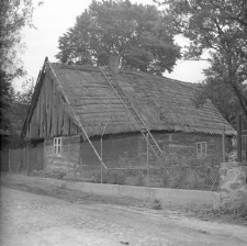 Chałupa zrębowa z podcieniem narożnym - Skorzewo