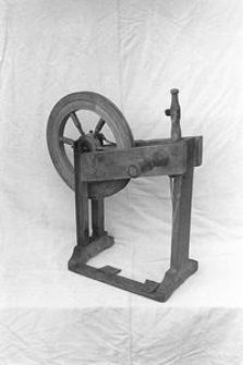 Szpulownik - Stawiska