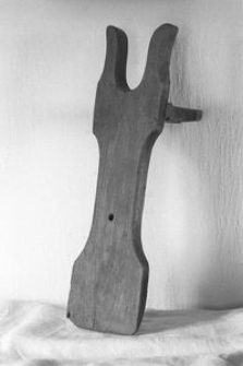 Pachołek do zdejmowania but&oacute;w - Juszki