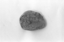 Kamienny ściernik używany przy obróbce rogu