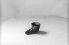Popielniczka rogowa w kształcie buta