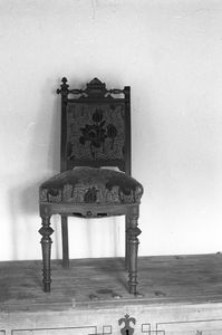 Krzesło wyściełane - Wdzydze Kiszewskie