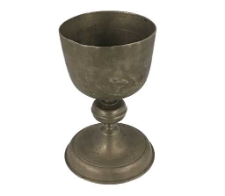 The chalice to the Holy Mass