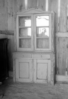 Kredens ścienny - Loryniec