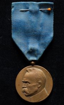 Medal Dziesięciolecia Odzyskania Niepodległości