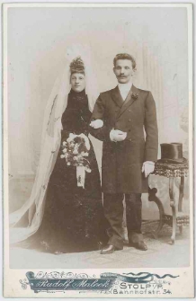 Zdjęcie małżeństwa - zdjęcie ślubne, portret całopostaciowy