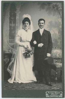 Zdjęcie małżeństwa, zdjęcie ślubne - portret całopostaciowy