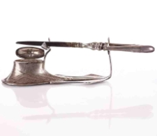 Lok&oacute;wka na stojaku z podgrzewaczem