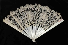 Fan with lace