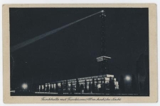 Funkhalle mit Funkturm (138 m hoch) bei Nacht