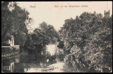 Kładka dla pieszych i dawny klasztor w Stolpie