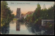 Brama Młyńska i rzeka w Stolpie