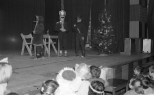 Zabawa choinkowa dla dzieci