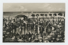 Poczt&oacute;wka czarno-biała, obiegowa &bdquo;Ostseebad Zoppot. Freiluft-Tanzdiele vor dem Kasino-Hotel"