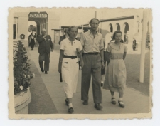 Black and white photograph showing people near the entrance to the Sopot casino