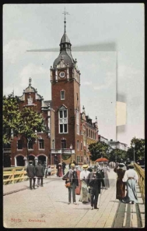 Kreishaus in Stolp and: Town Hall and Kaiser Memorial, Kreishaus, New Gate, Bismarck Memorial, Kaiser Wilhelm Memorial, market square, river, Waldkater, officers' casino and barracks