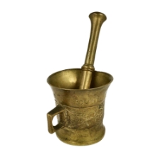 Moździerz z napisem &bdquo;TOCHTM DINNIES"