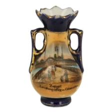 Wazonik pamiątkowy z widokiem molo i Domu Kuracyjnego