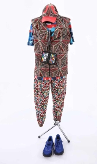 Postać Truffaldino ze spektaklu "Sługa dw&oacute;ch pan&oacute;w"