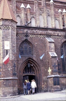 Kości&oacute;ł Najświętszej Marii Panny, widok od ulicy Ignacego Łukasiewicza w Słupsku