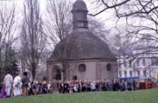 Kaplica św. Jerzego w Słupsku, plac bł. Bronisława Kostkowskiego