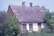 Dom przy ulicy Bohater&oacute;w Warszawy w Smołdzinie